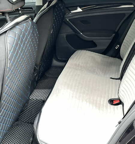 Черный Фольксваген Гольф, объемом двигателя 1.6 л и пробегом 248 тыс. км за 15800 $, фото 25 на Automoto.ua