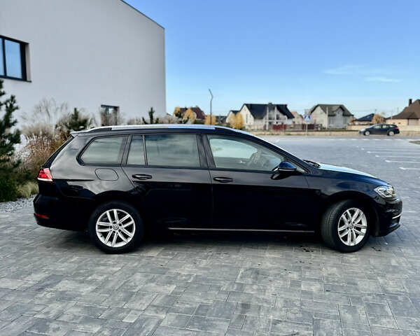 Черный Фольксваген Гольф, объемом двигателя 1.6 л и пробегом 245 тыс. км за 13500 $, фото 8 на Automoto.ua