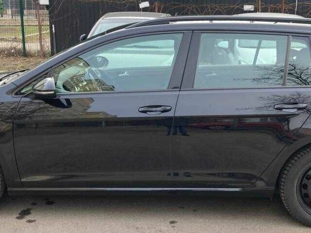 Черный Фольксваген Гольф, объемом двигателя 1.6 л и пробегом 192 тыс. км за 12000 $, фото 2 на Automoto.ua