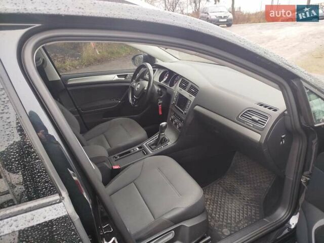 Черный Фольксваген Гольф, объемом двигателя 1.6 л и пробегом 245 тыс. км за 11555 $, фото 3 на Automoto.ua