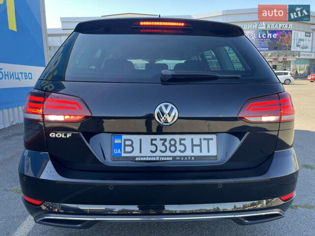 Черный Фольксваген Гольф, объемом двигателя 1.6 л и пробегом 224 тыс. км за 13000 $, фото 12 на Automoto.ua