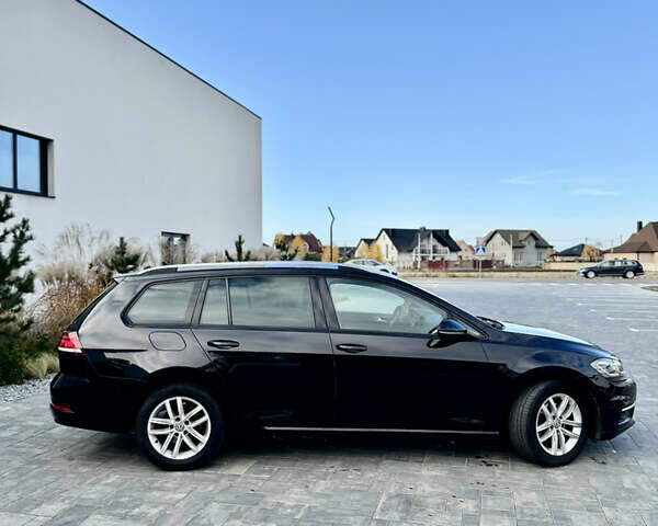 Черный Фольксваген Гольф, объемом двигателя 1.6 л и пробегом 245 тыс. км за 13500 $, фото 9 на Automoto.ua