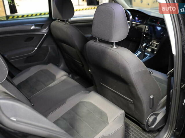 Чорний Фольксваген Гольф, об'ємом двигуна 1.6 л та пробігом 194 тис. км за 14800 $, фото 30 на Automoto.ua