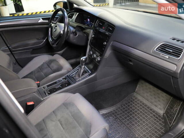 Чорний Фольксваген Гольф, об'ємом двигуна 1.6 л та пробігом 194 тис. км за 14800 $, фото 34 на Automoto.ua