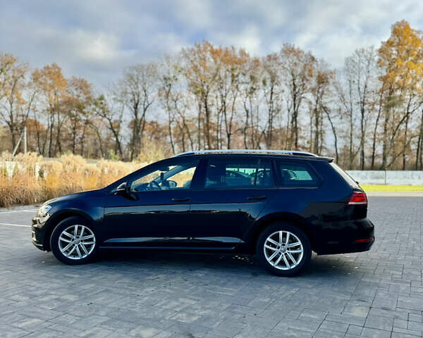 Черный Фольксваген Гольф, объемом двигателя 1.6 л и пробегом 245 тыс. км за 13500 $, фото 18 на Automoto.ua