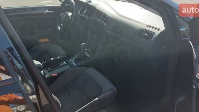Чорний Фольксваген Гольф, об'ємом двигуна 1.6 л та пробігом 217 тис. км за 15600 $, фото 13 на Automoto.ua