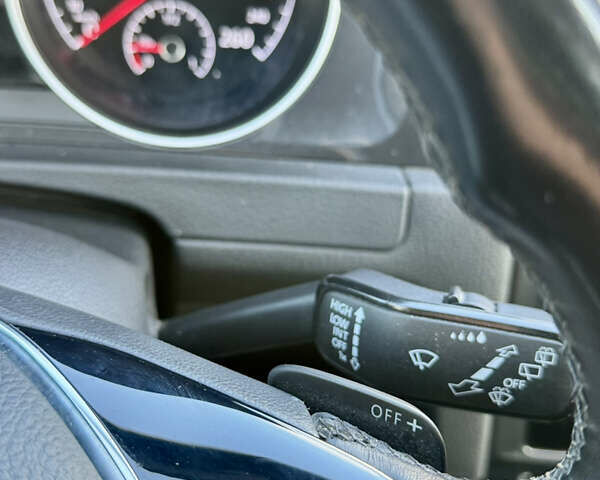 Черный Фольксваген Гольф, объемом двигателя 1.6 л и пробегом 245 тыс. км за 13500 $, фото 44 на Automoto.ua