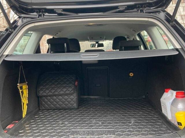 Черный Фольксваген Гольф, объемом двигателя 1.6 л и пробегом 192 тыс. км за 12000 $, фото 14 на Automoto.ua