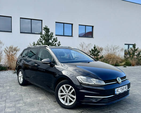 Черный Фольксваген Гольф, объемом двигателя 1.6 л и пробегом 245 тыс. км за 13500 $, фото 6 на Automoto.ua