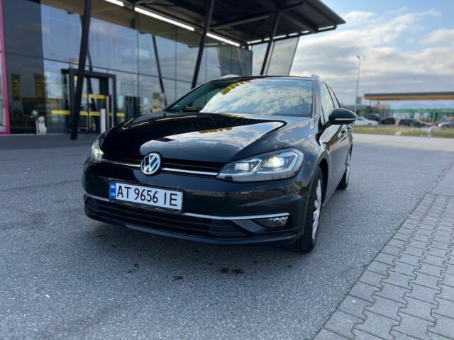 Черный Фольксваген Гольф, объемом двигателя 2 л и пробегом 263 тыс. км за 15300 $, фото 18 на Automoto.ua