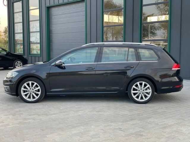 Черный Фольксваген Гольф, объемом двигателя 2 л и пробегом 263 тыс. км за 15300 $, фото 3 на Automoto.ua