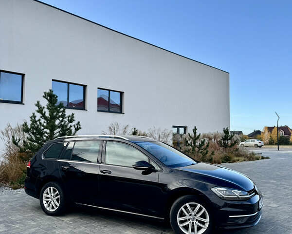 Черный Фольксваген Гольф, объемом двигателя 1.6 л и пробегом 245 тыс. км за 13500 $, фото 7 на Automoto.ua