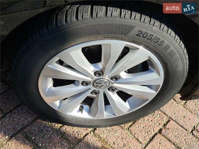 Чорний Фольксваген Гольф, об'ємом двигуна 1.6 л та пробігом 217 тис. км за 15600 $, фото 46 на Automoto.ua