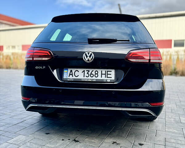 Черный Фольксваген Гольф, объемом двигателя 1.6 л и пробегом 245 тыс. км за 13500 $, фото 13 на Automoto.ua