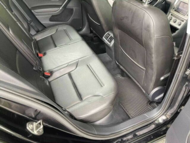 Черный Фольксваген Гольф, объемом двигателя 1.8 л и пробегом 66 тыс. км за 2700 $, фото 12 на Automoto.ua