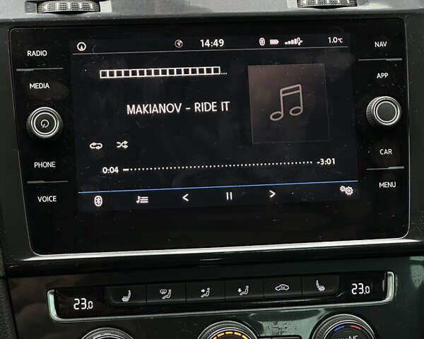 Черный Фольксваген Гольф, объемом двигателя 1.6 л и пробегом 245 тыс. км за 13200 $, фото 38 на Automoto.ua