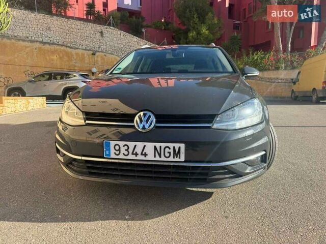 Черный Фольксваген Гольф, объемом двигателя 1.6 л и пробегом 177 тыс. км за 10845 $, фото 1 на Automoto.ua