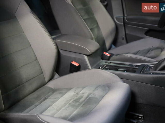 Чорний Фольксваген Гольф, об'ємом двигуна 1.6 л та пробігом 194 тис. км за 14800 $, фото 37 на Automoto.ua