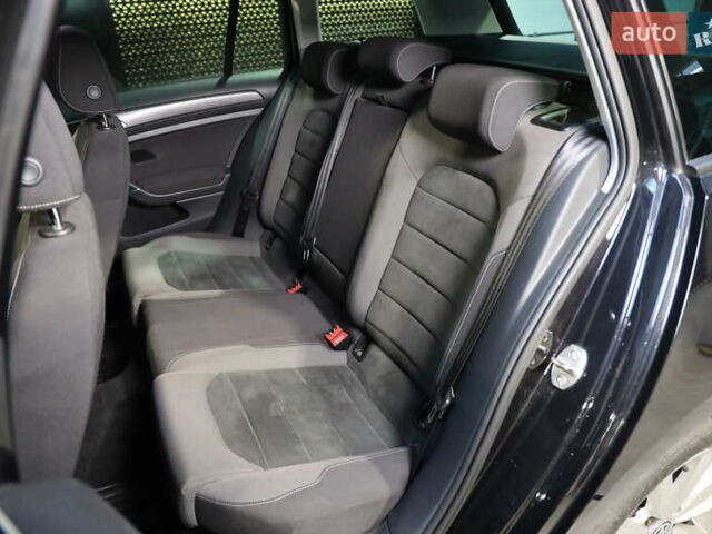 Чорний Фольксваген Гольф, об'ємом двигуна 1.6 л та пробігом 194 тис. км за 14800 $, фото 26 на Automoto.ua