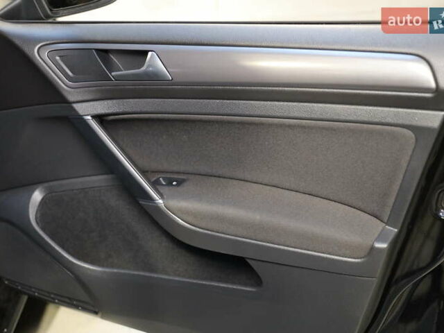 Чорний Фольксваген Гольф, об'ємом двигуна 1.6 л та пробігом 194 тис. км за 14800 $, фото 32 на Automoto.ua