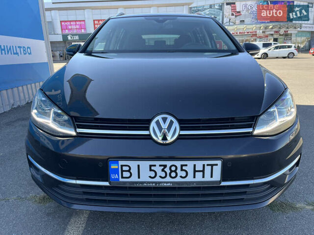Черный Фольксваген Гольф, объемом двигателя 1.6 л и пробегом 224 тыс. км за 13000 $, фото 2 на Automoto.ua