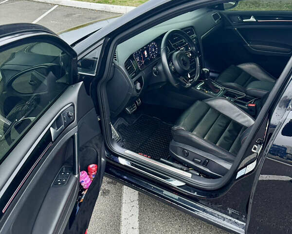 Чорний Фольксваген Гольф, об'ємом двигуна 1.97 л та пробігом 255 тис. км за 25000 $, фото 24 на Automoto.ua