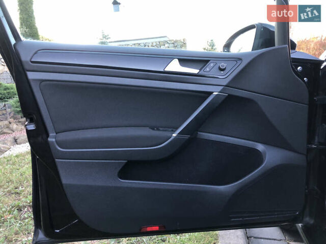 Черный Фольксваген Гольф, объемом двигателя 1.97 л и пробегом 227 тыс. км за 14950 $, фото 32 на Automoto.ua