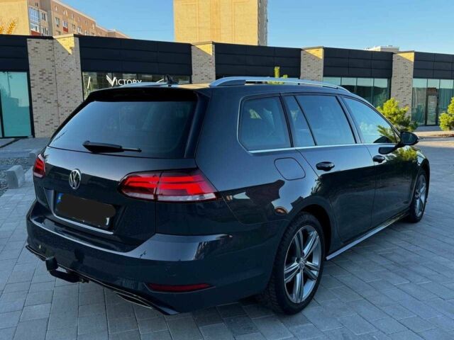 Чорний Фольксваген Гольф, об'ємом двигуна 1.6 л та пробігом 290 тис. км за 12000 $, фото 5 на Automoto.ua