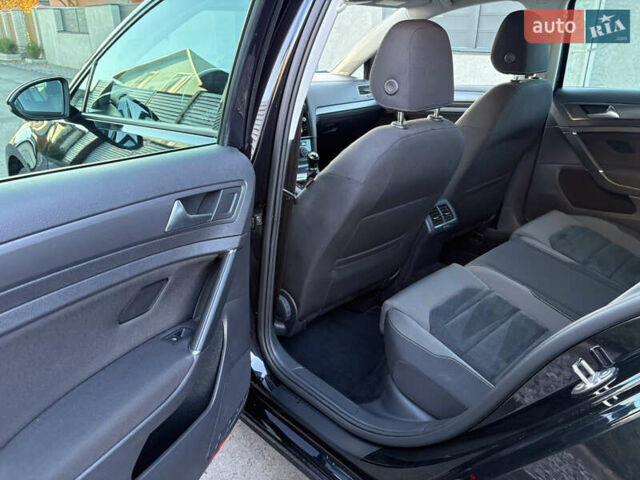 Фольксваген Гольф 2018 в Виннице на Automoto.ua Черный Фольксваген Гольф, объемом двигателя 1.6 л и пробегом 211 тыс. км за 12700 $, фото 36 на Automoto.ua