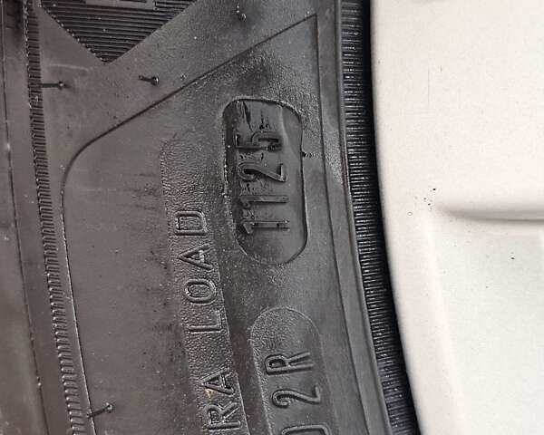 Черный Фольксваген Гольф, объемом двигателя 1.97 л и пробегом 235 тыс. км за 15950 $, фото 27 на Automoto.ua