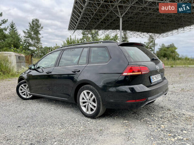 Чорний Фольксваген Гольф, об'ємом двигуна 1.6 л та пробігом 258 тис. км за 12599 $, фото 4 на Automoto.ua