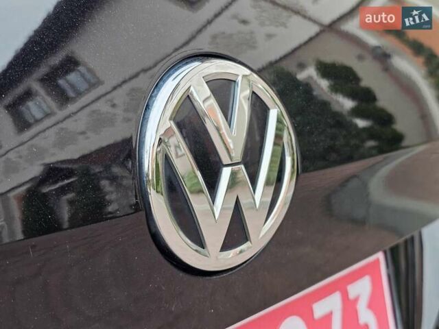 Черный Фольксваген Гольф, объемом двигателя 1.97 л и пробегом 235 тыс. км за 15950 $, фото 87 на Automoto.ua