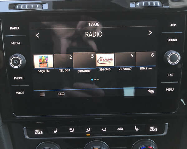 Черный Фольксваген Гольф, объемом двигателя 1.97 л и пробегом 227 тыс. км за 14950 $, фото 41 на Automoto.ua