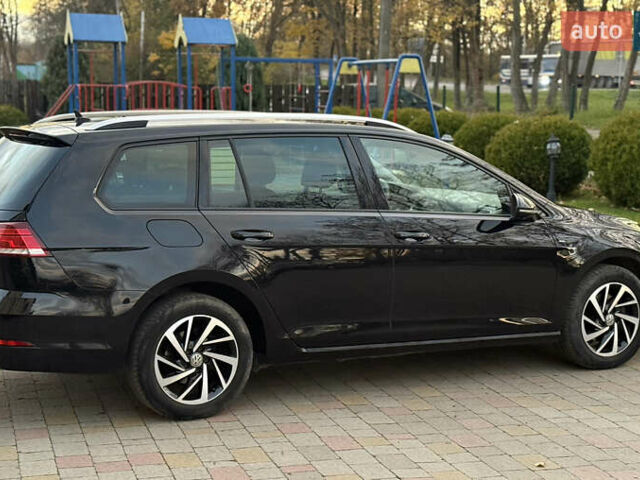 Черный Фольксваген Гольф, объемом двигателя 1.6 л и пробегом 210 тыс. км за 13650 $, фото 13 на Automoto.ua