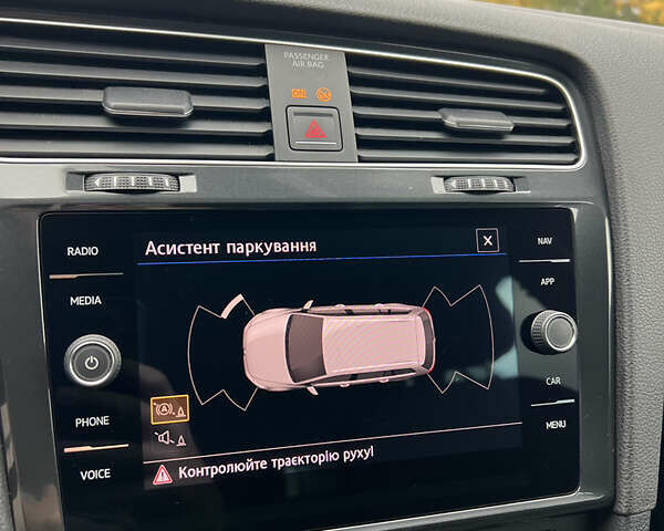 Черный Фольксваген Гольф, объемом двигателя 1.97 л и пробегом 244 тыс. км за 14700 $, фото 31 на Automoto.ua