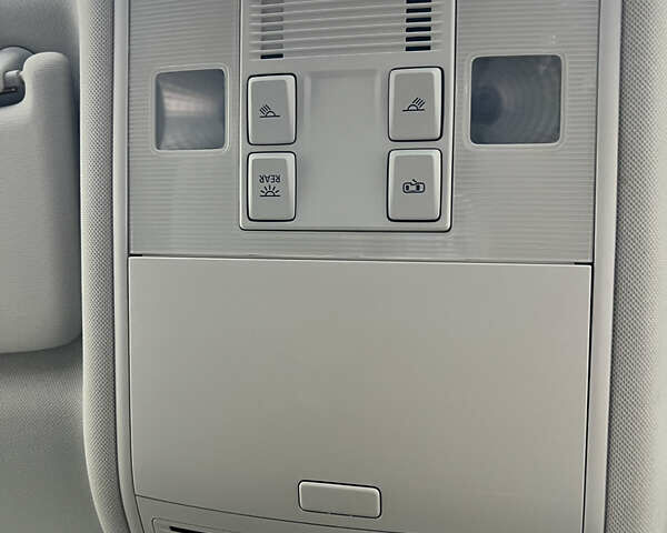 Черный Фольксваген Гольф, объемом двигателя 1.97 л и пробегом 244 тыс. км за 14700 $, фото 23 на Automoto.ua