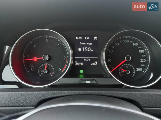 Черный Фольксваген Гольф, объемом двигателя 1.6 л и пробегом 210 тыс. км за 13650 $, фото 16 на Automoto.ua