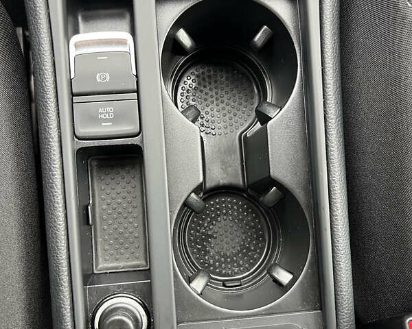 Черный Фольксваген Гольф, объемом двигателя 1.97 л и пробегом 244 тыс. км за 14700 $, фото 21 на Automoto.ua