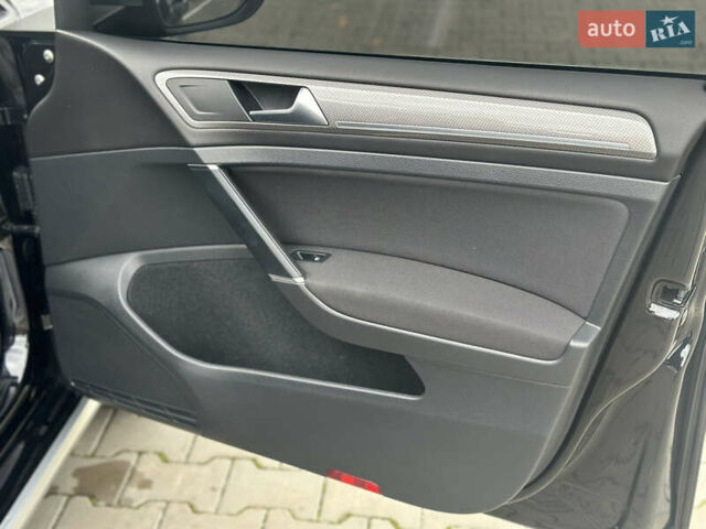 Черный Фольксваген Гольф, объемом двигателя 2 л и пробегом 270 тыс. км за 18500 $, фото 16 на Automoto.ua