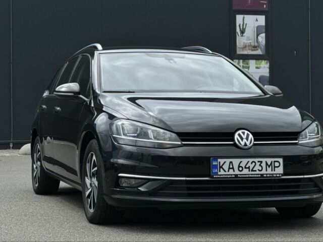 Черный Фольксваген Гольф, объемом двигателя 2 л и пробегом 252 тыс. км за 14200 $, фото 15 на Automoto.ua