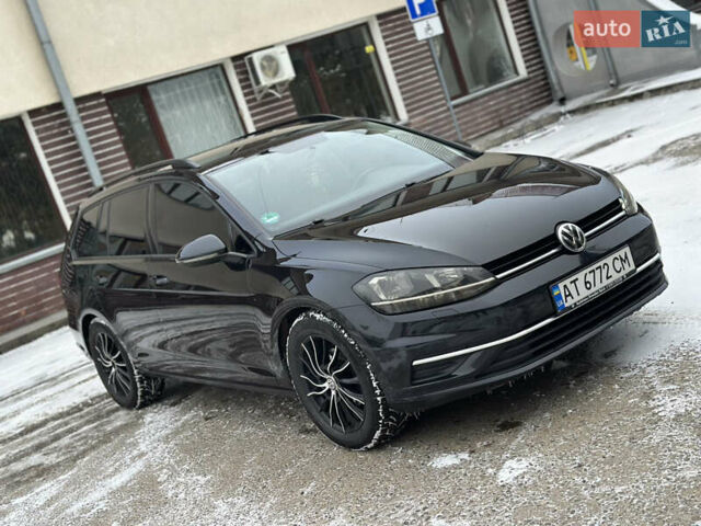 Черный Фольксваген Гольф, объемом двигателя 1.97 л и пробегом 295 тыс. км за 13500 $, фото 30 на Automoto.ua