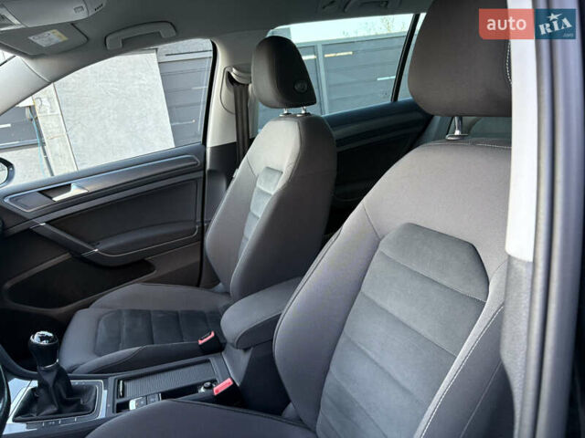 Фольксваген Гольф 2018 в Виннице на Automoto.ua Черный Фольксваген Гольф, объемом двигателя 1.6 л и пробегом 211 тыс. км за 12700 $, фото 22 на Automoto.ua