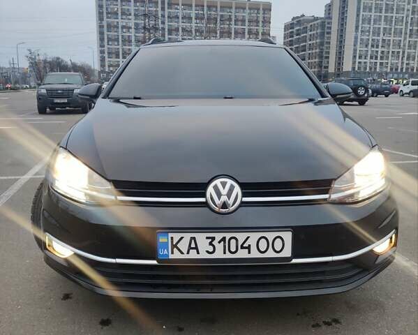 Черный Фольксваген Гольф, объемом двигателя 2 л и пробегом 268 тыс. км за 13500 $, фото 13 на Automoto.ua