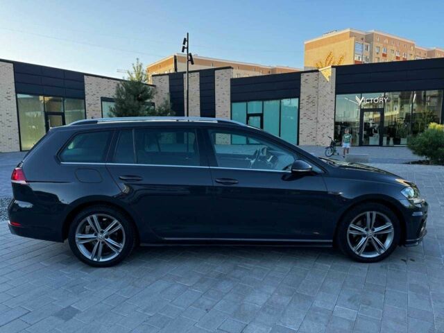 Чорний Фольксваген Гольф, об'ємом двигуна 1.6 л та пробігом 290 тис. км за 12000 $, фото 3 на Automoto.ua