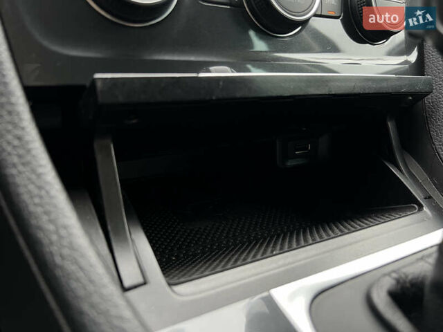 Черный Фольксваген Гольф, объемом двигателя 1.97 л и пробегом 244 тыс. км за 14700 $, фото 19 на Automoto.ua