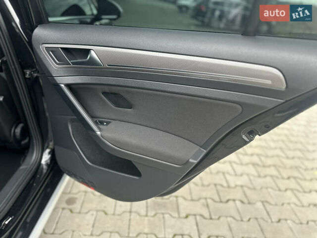 Черный Фольксваген Гольф, объемом двигателя 2 л и пробегом 270 тыс. км за 18500 $, фото 22 на Automoto.ua