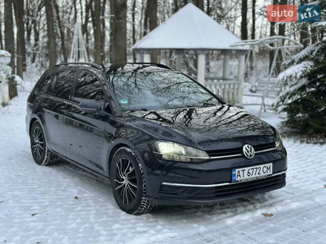 Черный Фольксваген Гольф, объемом двигателя 1.97 л и пробегом 295 тыс. км за 13500 $, фото 2 на Automoto.ua