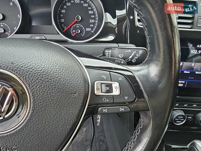 Черный Фольксваген Гольф, объемом двигателя 1.97 л и пробегом 235 тыс. км за 15950 $, фото 116 на Automoto.ua