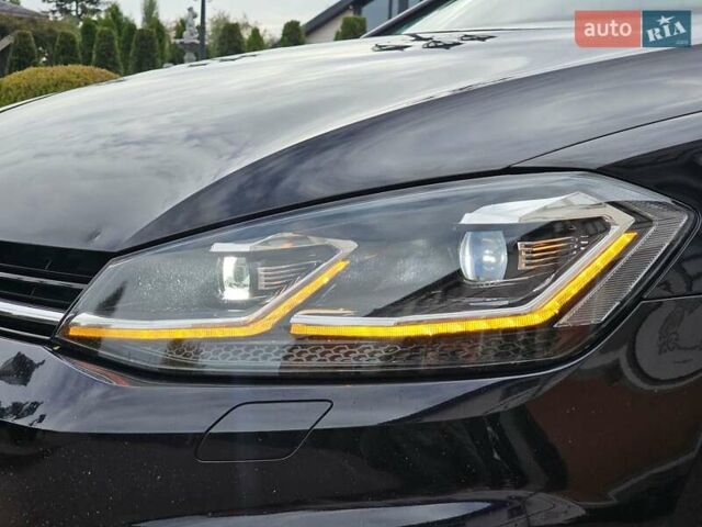 Черный Фольксваген Гольф, объемом двигателя 1.97 л и пробегом 235 тыс. км за 15950 $, фото 16 на Automoto.ua