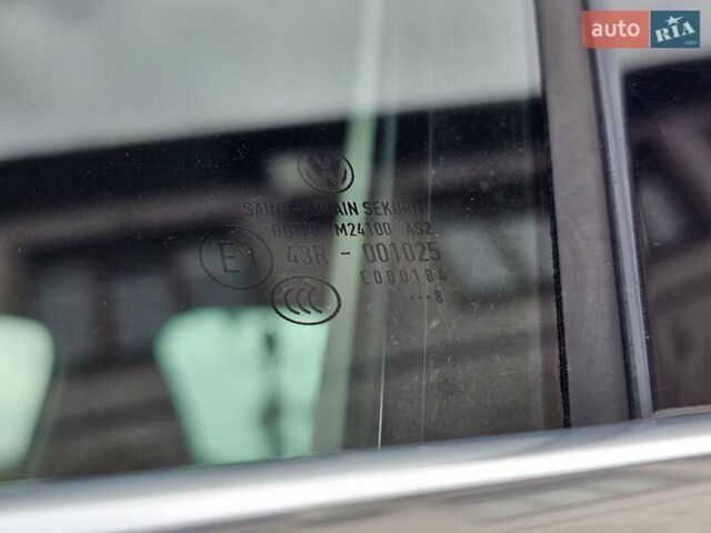 Черный Фольксваген Гольф, объемом двигателя 1.97 л и пробегом 235 тыс. км за 15950 $, фото 39 на Automoto.ua